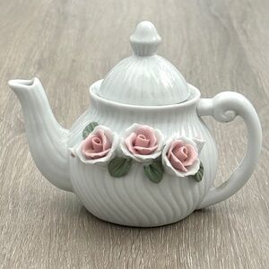 ** Vintage Mini White Teapot with beautiful white & Pink Roses **